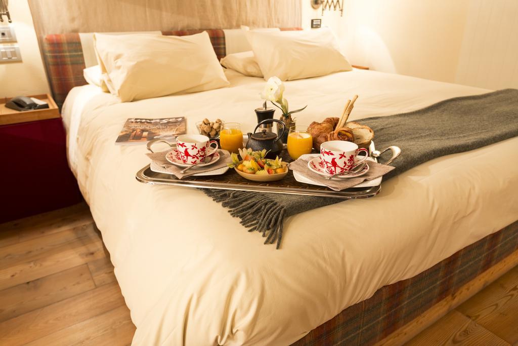 Chalet Eden Eco Hotel, Restaurant & Wellness Ла-Тюїль Екстер'єр фото