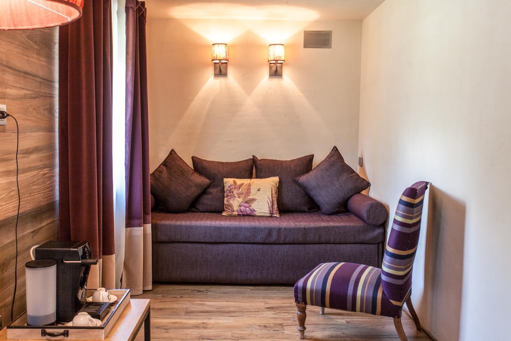 Chalet Eden Eco Hotel, Restaurant & Wellness Ла-Тюїль Екстер'єр фото