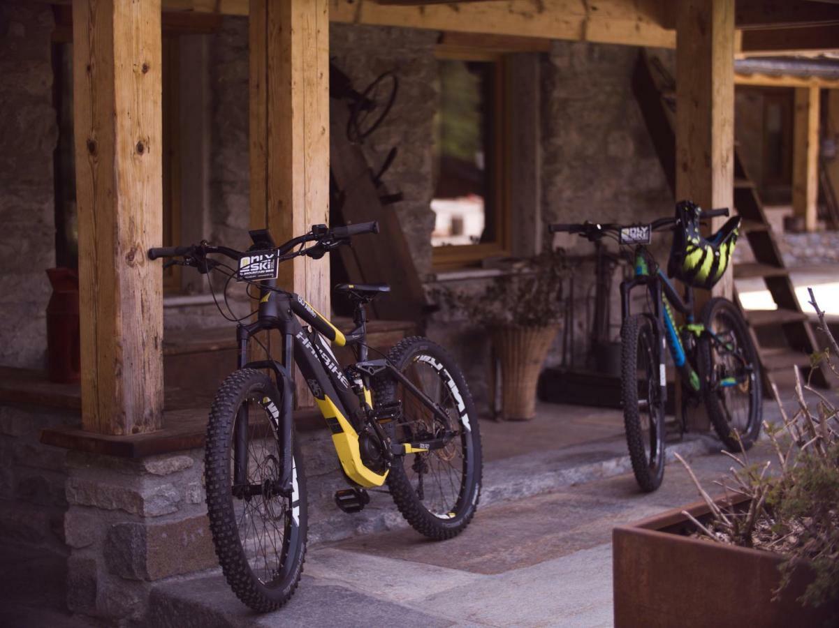 Chalet Eden Eco Hotel, Restaurant & Wellness Ла-Тюїль Екстер'єр фото