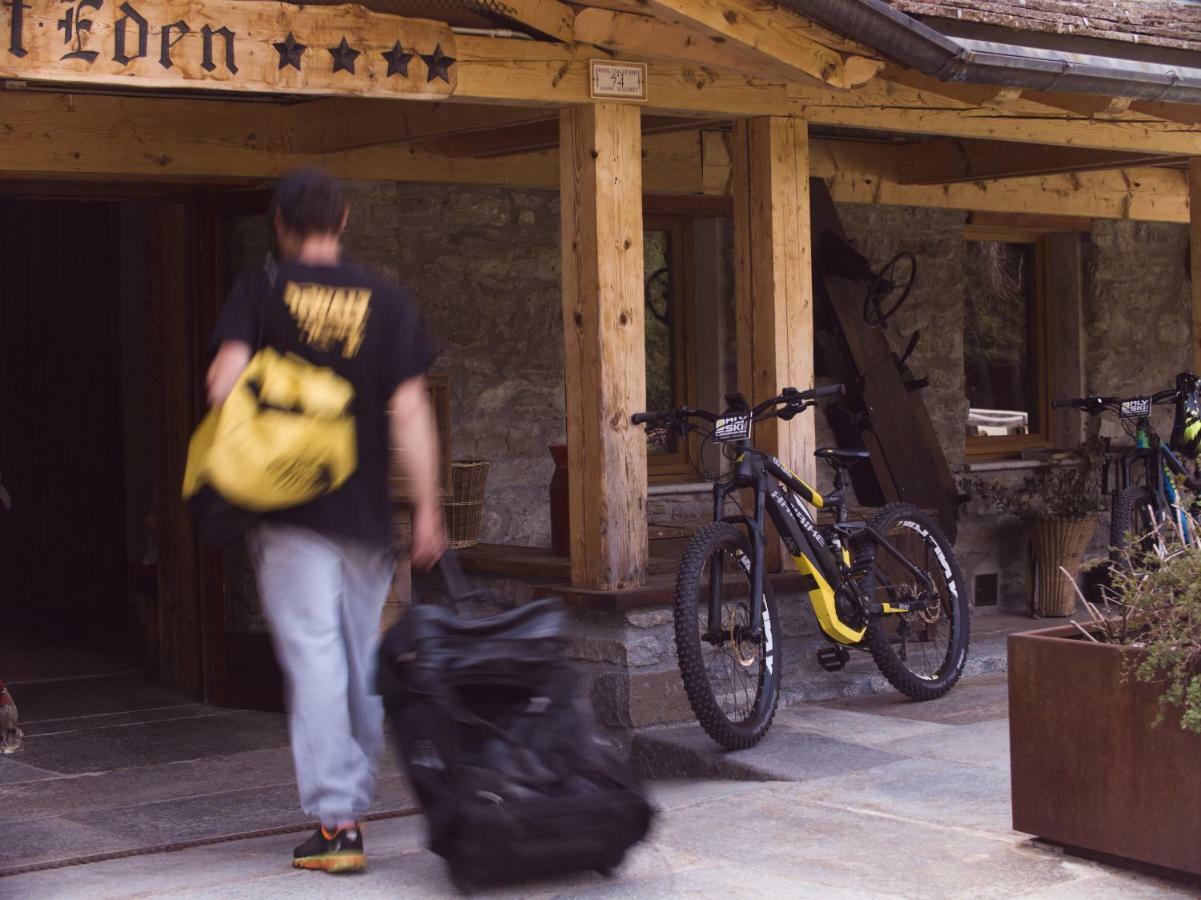 Chalet Eden Eco Hotel, Restaurant & Wellness Ла-Тюїль Екстер'єр фото