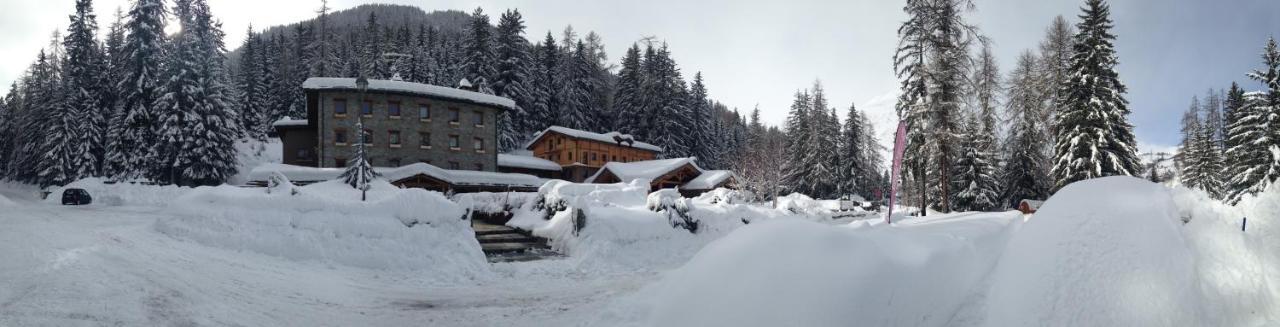 Chalet Eden Eco Hotel, Restaurant & Wellness Ла-Тюїль Екстер'єр фото